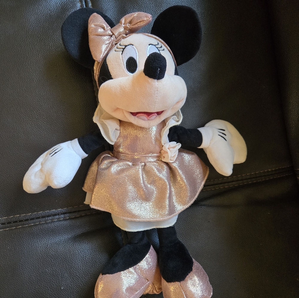 Disney 12" Minnie Mouse "Rose Gold" plush toy